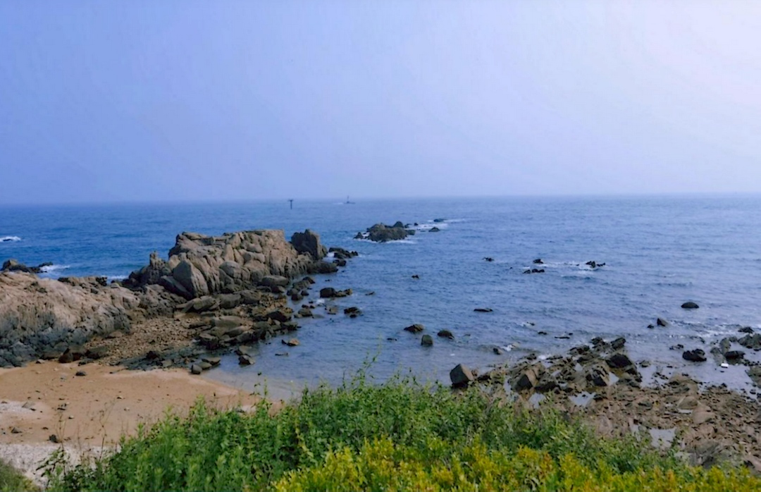 北端鱼鸣嘴处海域