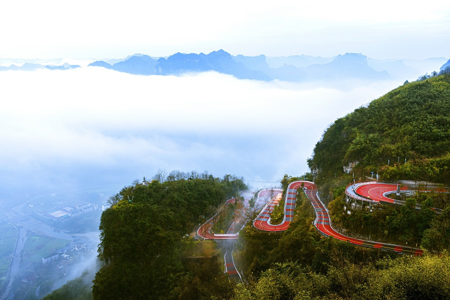 矮寨盘山公路