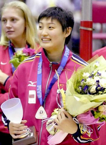 女排大奖赛总决赛 杨昊获得最佳发球奖.