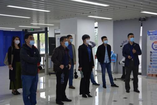 北安街道组织企业家赴即墨工业互联网办公室参观学习
