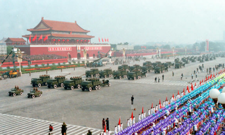 1984年国庆大阅兵