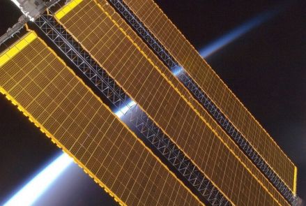 国际空间站太阳能电池板