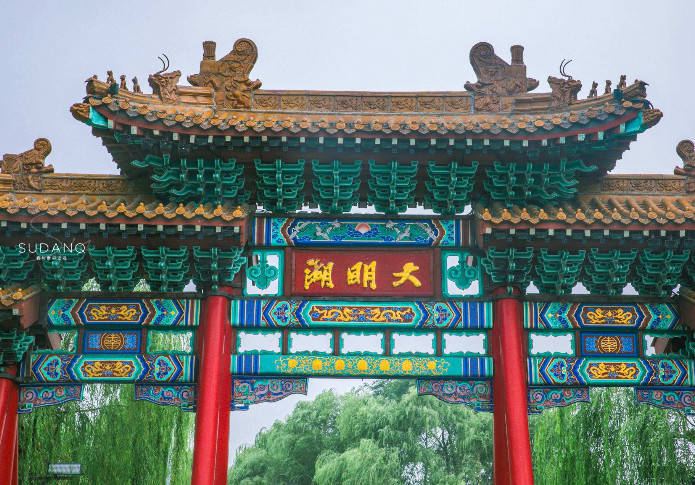 大明湖美景