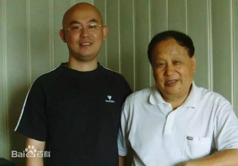 孙钦敏与山艺导师张庆朗教授