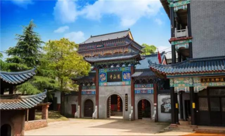 龙山寺