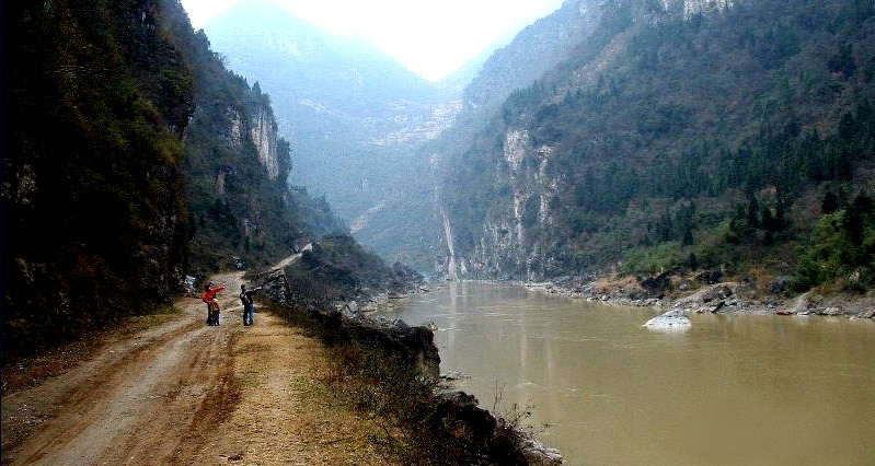 四川江油北城到平驿铺涪江峡谷