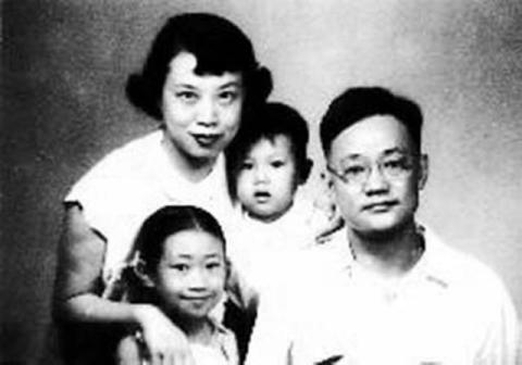 巴金与家人