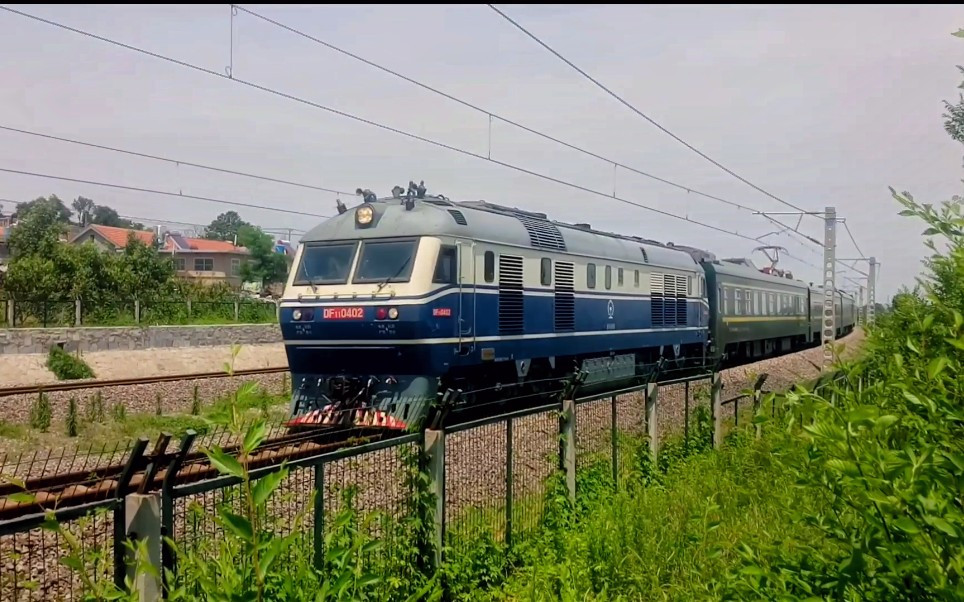 蓝烟铁路上的内燃机车