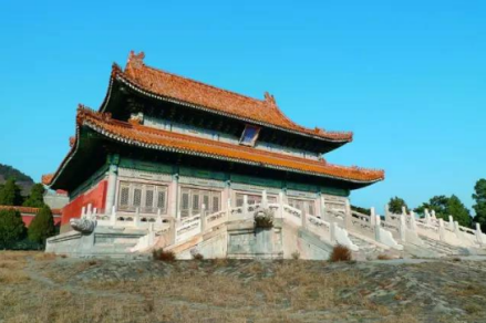 清定陵隆恩殿