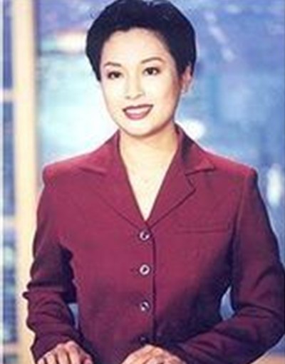 中央电视台主持人贾志红