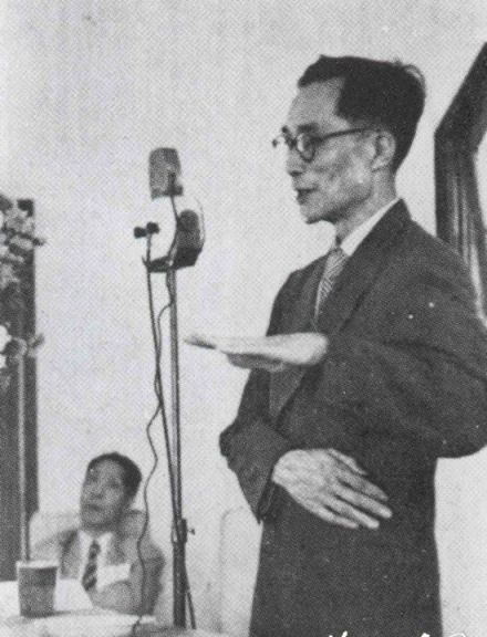梅贻琦向台湾南部同学会讲话