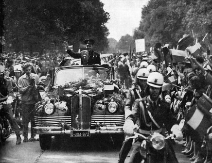 1961年,加加林在华沙