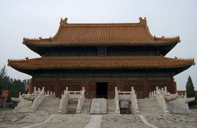 隆恩殿