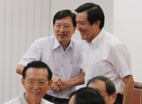 台湾中华文化总会会长刘兆玄作专题报告
