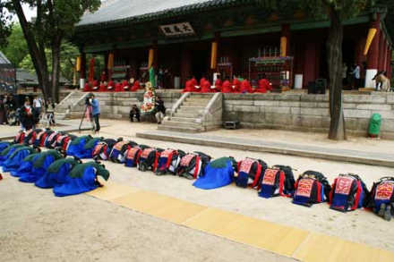 韩国成均馆春季祭奠孔圣