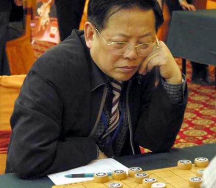 中国象棋国际特级大师-胡荣华
