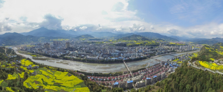 荥经县城