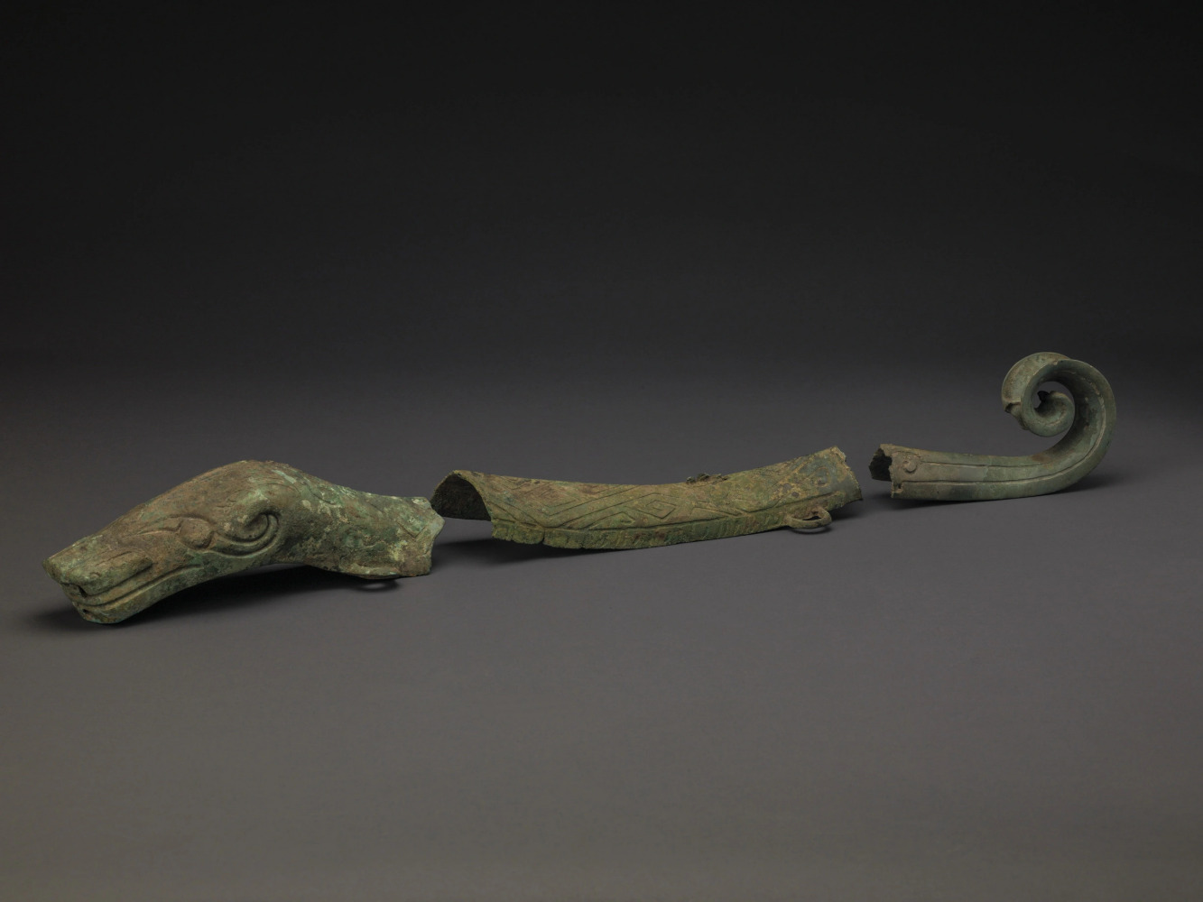 商青铜蛇（残）