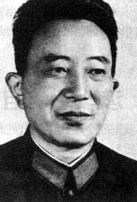 罗瑞卿像