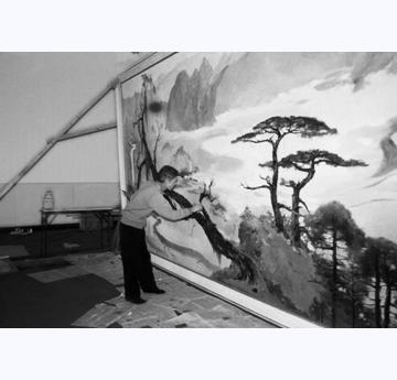 1982年春，吴冠中创作巨幅油画《井冈山》
