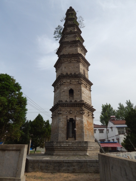兴国寺塔