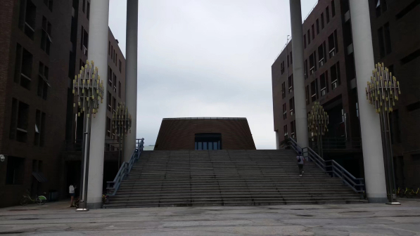 天津大学