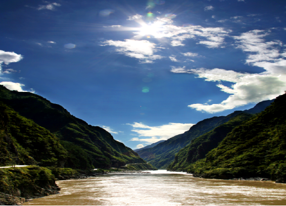 雅砻江大峡谷