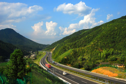 山区坦途