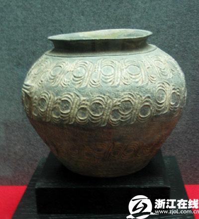 印纹硬陶