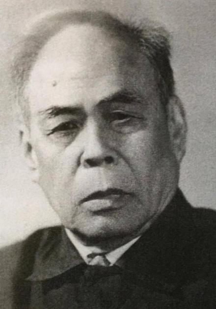 周谷城