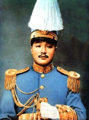 贺龙就任建国军第一师师长时留影