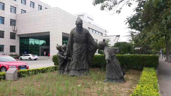 天津大学