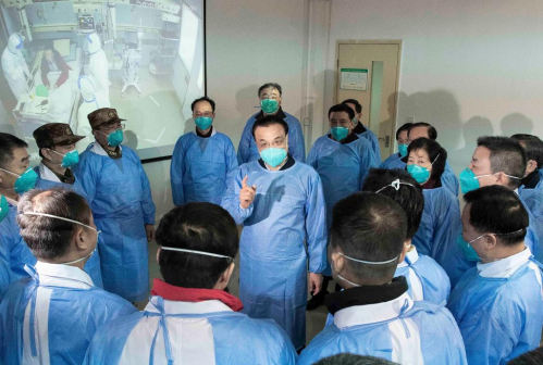 2020年1月27日,李克强同志赴武汉考察指导疫情防控工作。