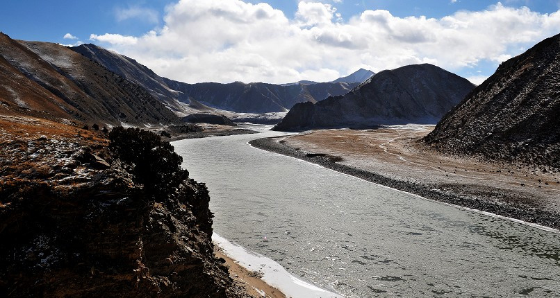 曲麻莱县通天河岗当峡谷