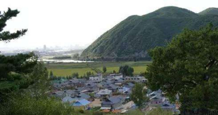 依兰镇风景图