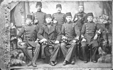 1901年在军校学习的凯末尔（前排左二）