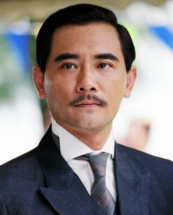 《夜·明》中饰演孙中山
