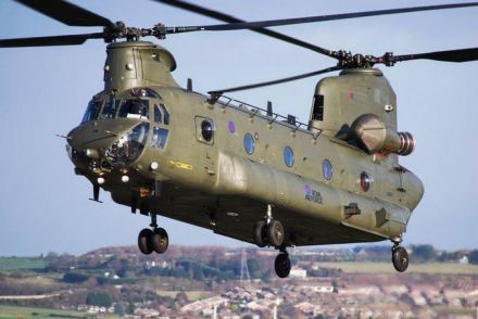 CH-47“支奴干”运输直升机