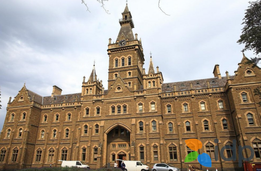 墨尔本大学