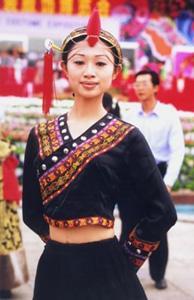 畲族服饰