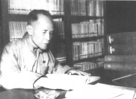 岑仲勉 