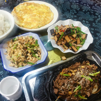 卤豆腐、煎蛋