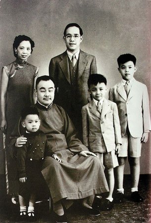 一家上海合影 钱煦(前排右二)