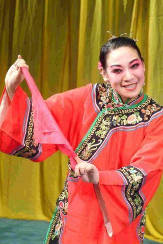 靳玲展扮演的评剧角色