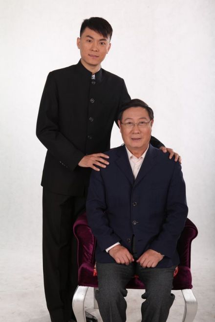 于万增收徒周晓盟
