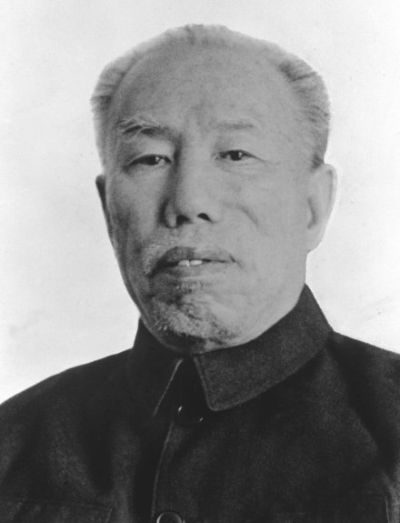 成仿吾