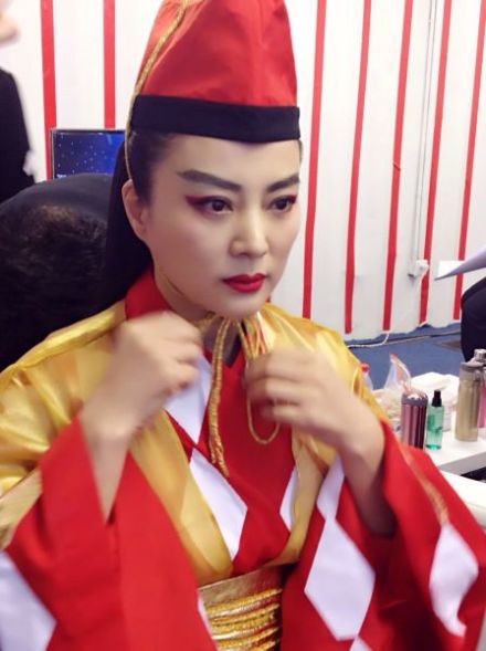 《国色天香》中的东方不败造型