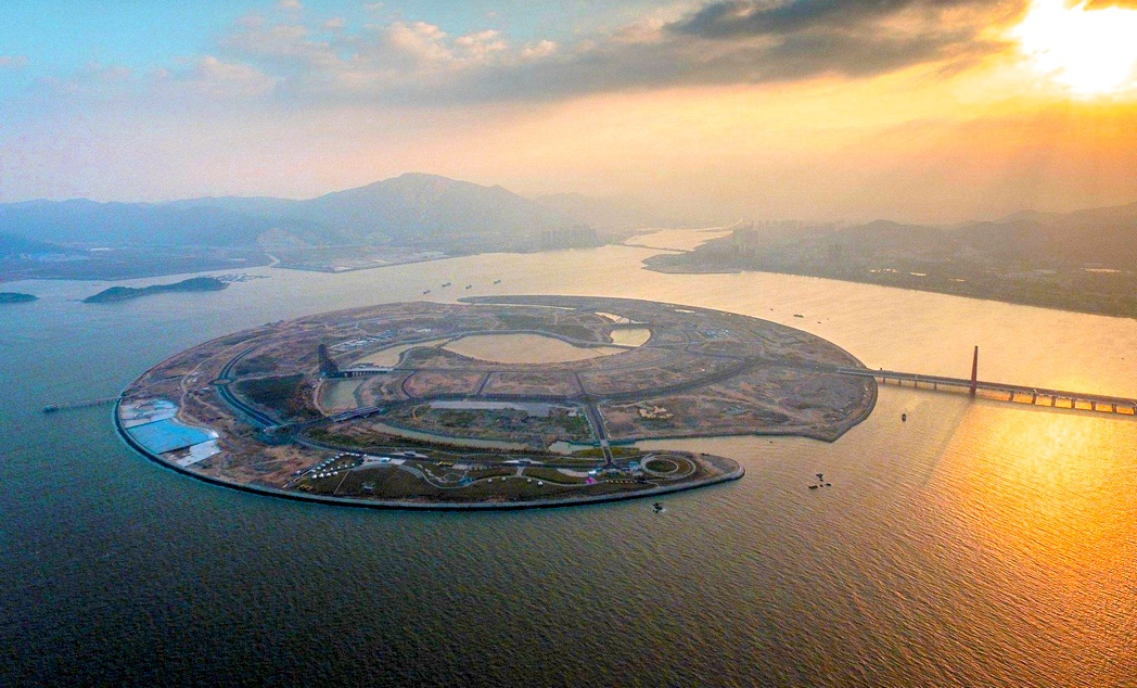 厦门港湾口南部龙海区汤溪河口海域