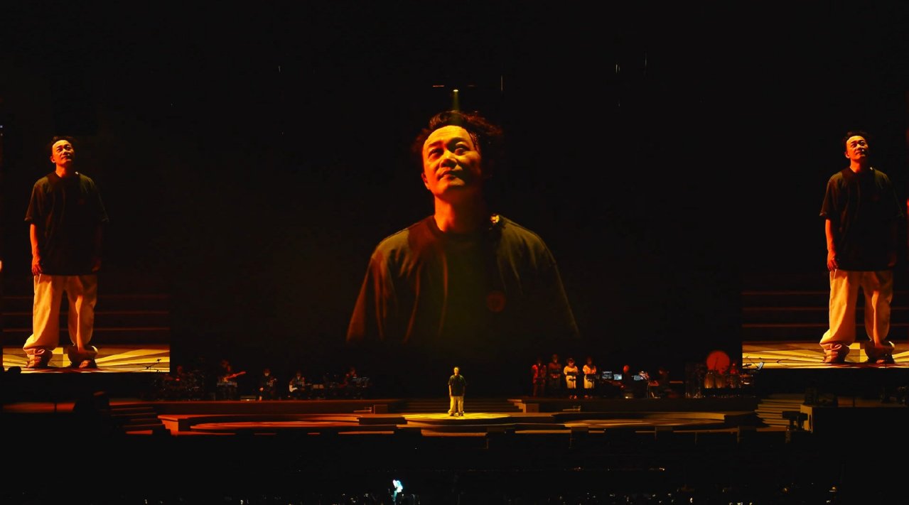 陈奕迅演唱《夕阳无限好》