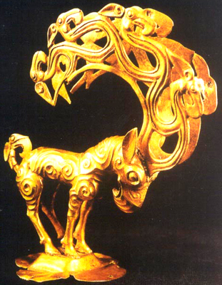 鹿形金怪兽 